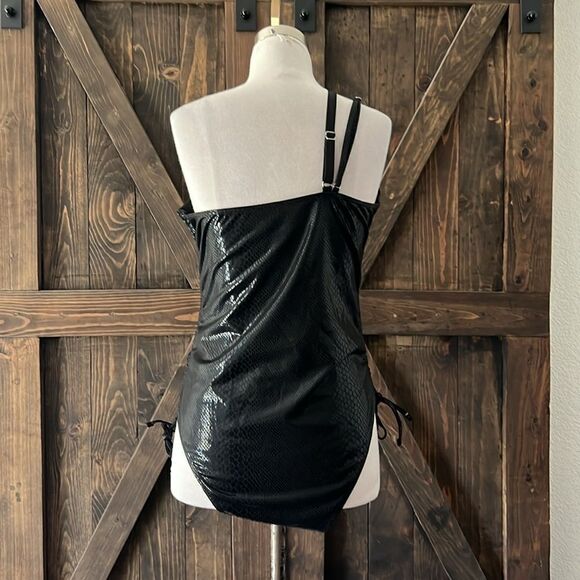 Sexy One Piece Swimsuits One Shoulder Cut Out High Cut Snake Print - Picture 6 of 13